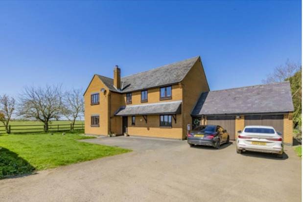 Change Of Use From An Agricultural Workers Dwelling To A Dwelling House. 